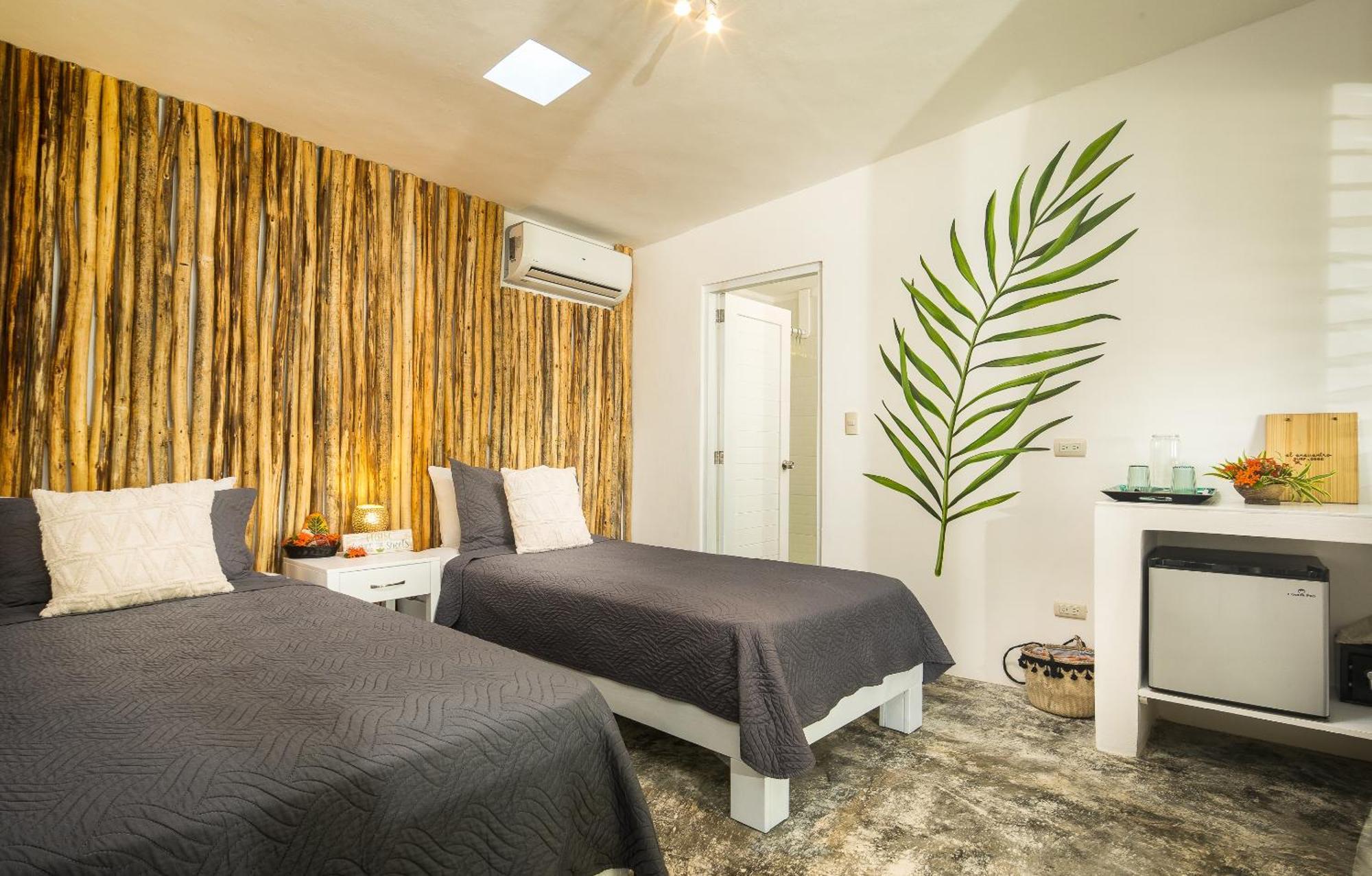 El Encuentro Surf Lodge Cabarete Ngoại thất bức ảnh